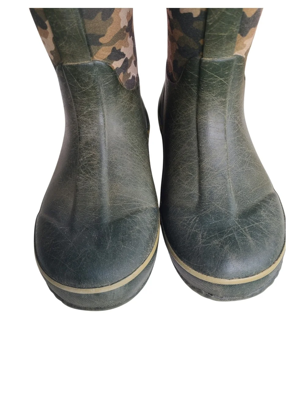Camo Mid-Calf Rain Boots - Black & Camo Size 2 Youth